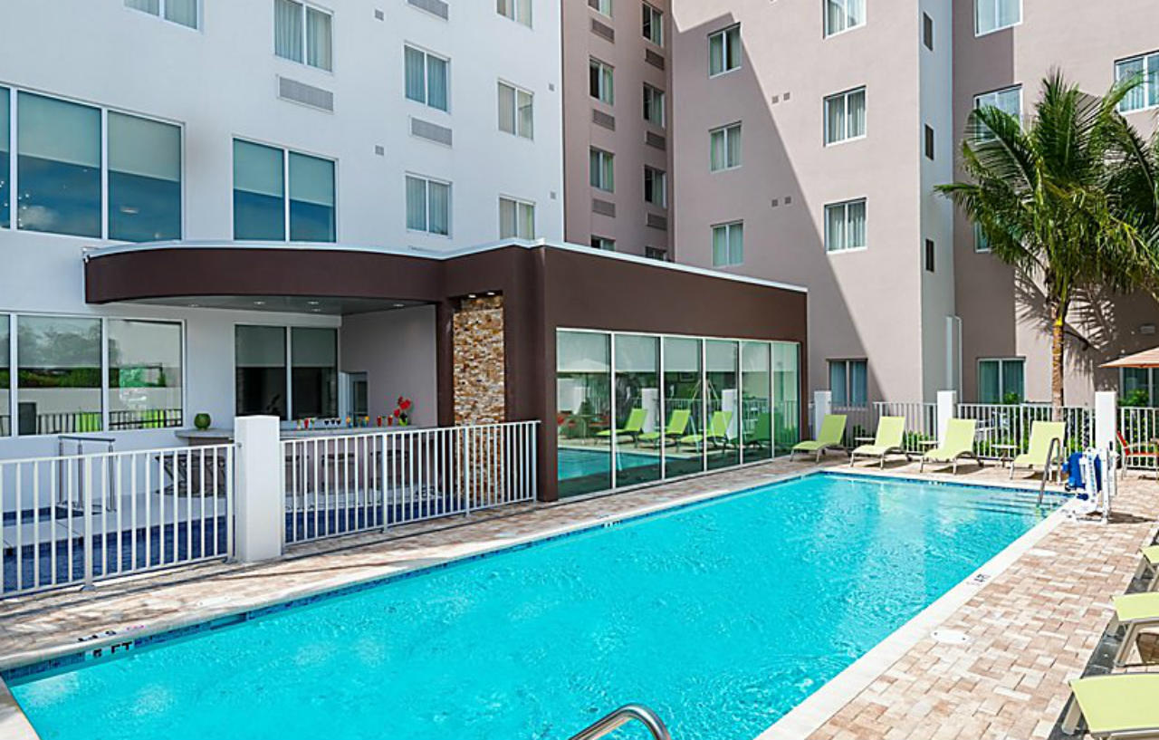 Staybridge - Miami International Airport By Ihg Hotel 3*